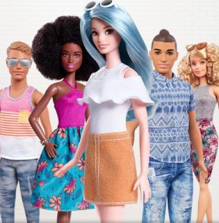 Игра Barbie Fashionistas: Наряди команду