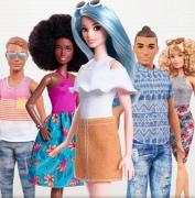 Игра Barbie Fashionistas: Наряди команду фото